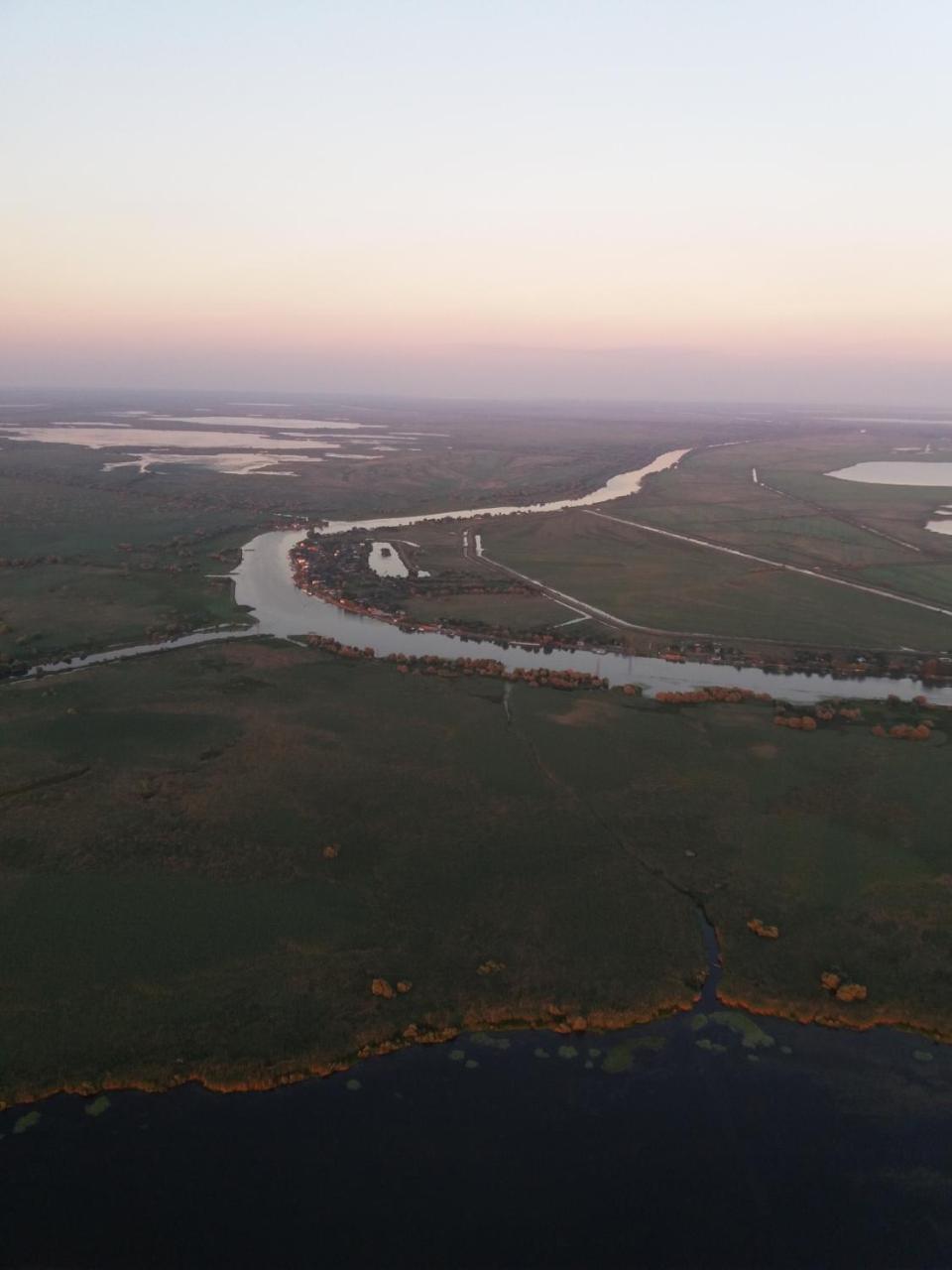 Pensiunea Mila 23 Mila Douăzeci şi Trei Exteriör bild